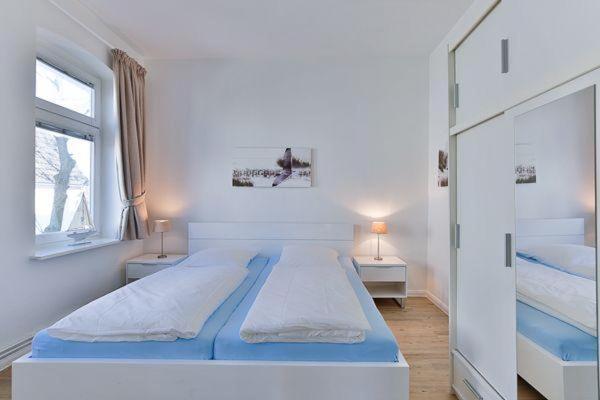 App-6-mit-suedbalkon-in-strandnaher-lage-baederstil-villa-in-wenningstedt-sylt * Wenningstedt-Braderup