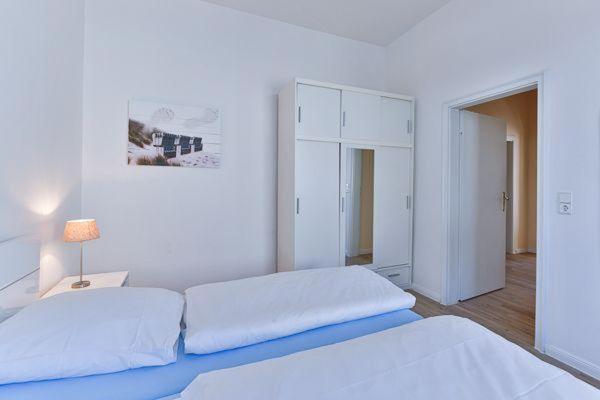 App-6-mit-suedbalkon-in-strandnaher-lage-baederstil-villa-in-wenningstedt-sylt Apartment Wenningstedt-Braderup